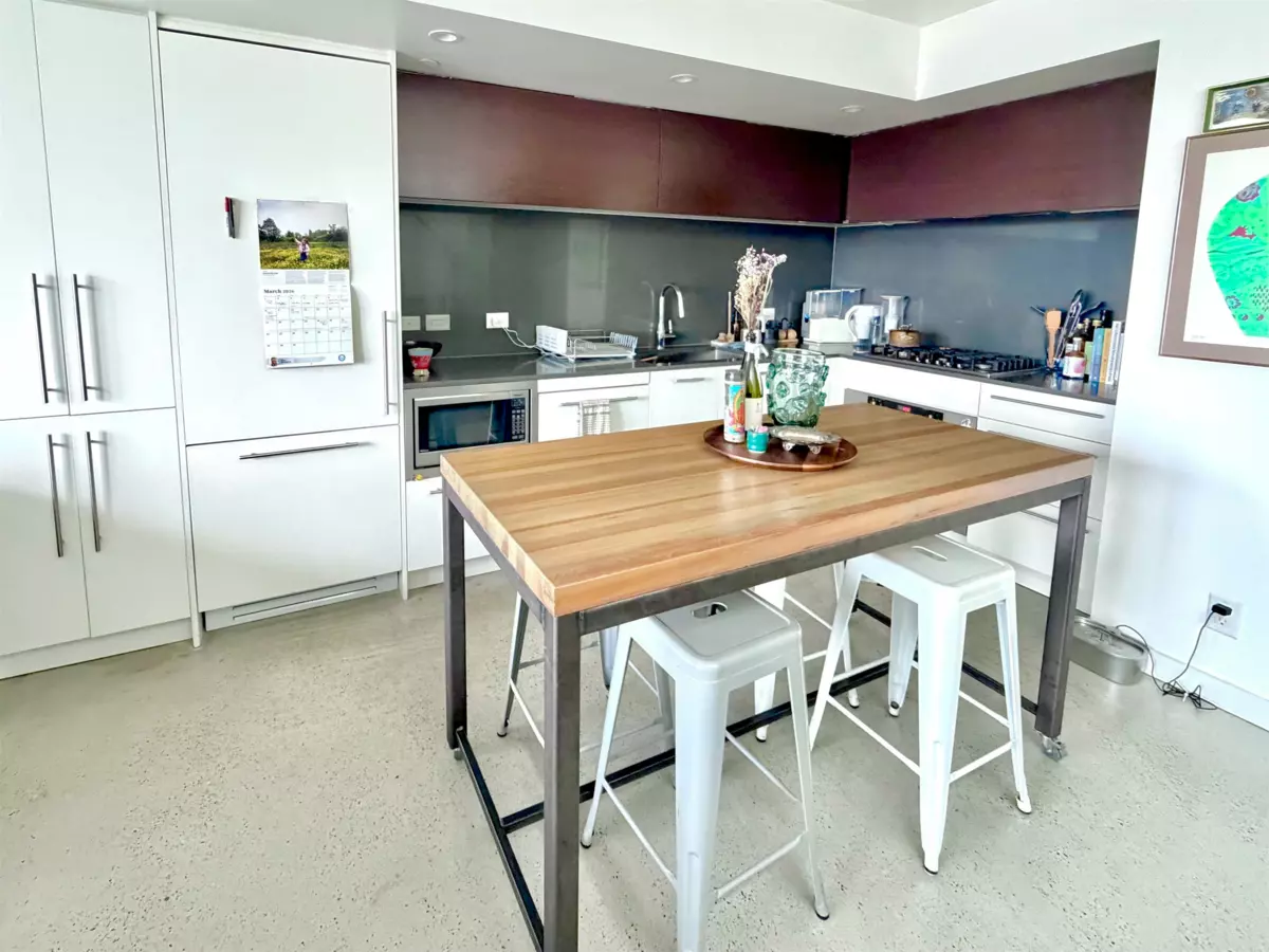 Dining Area Photo of 1005 150 E Cordova Street, Vancouver, BC