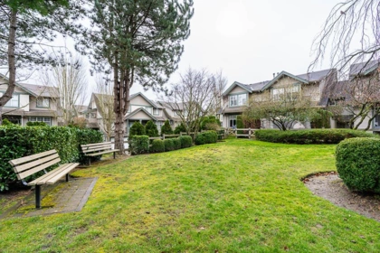 Kitchen Photo of 64 6050 166 Street, Surrey, BC