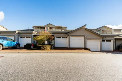 37 323 Governors Court, New Westminster, BC, New Westminster — Townhouse for sale