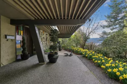 6035 Eagleridge Drive, West Vancouver, BC, West Vancouver — Single Family Residence for sale