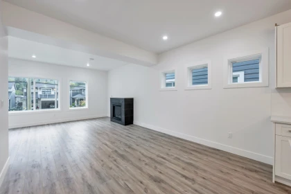 34 750 Hot Springs Road, Harrison Hot Springs, BC, Harrison Hot Springs — Single Family Residence for sale