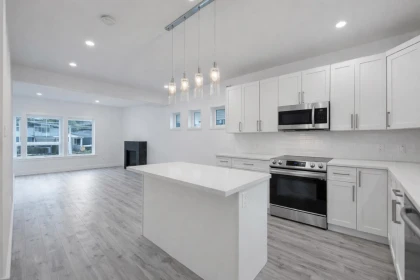 34 750 Hot Springs Road, Harrison Hot Springs, BC, Harrison Hot Springs — Single Family Residence for sale