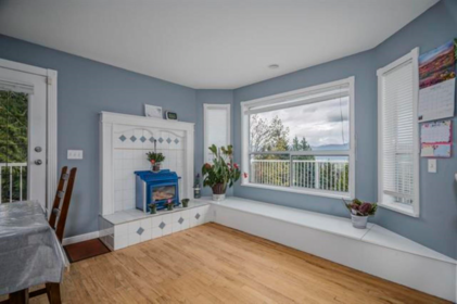 Breakfast Nook Photo of 2255 Mountain Drive, Abbotsford, BC