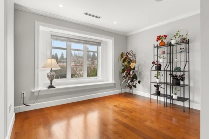 Entry Foyer Photo of 1041 W 58th Avenue, Vancouver, BC
