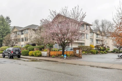 312 33401 Mayfair Avenue, Abbotsford, BC, Abbotsford — Apartment/Condo for sale