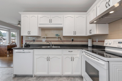 Primary Bedroom Photo of 312 33401 Mayfair Avenue, Abbotsford, BC