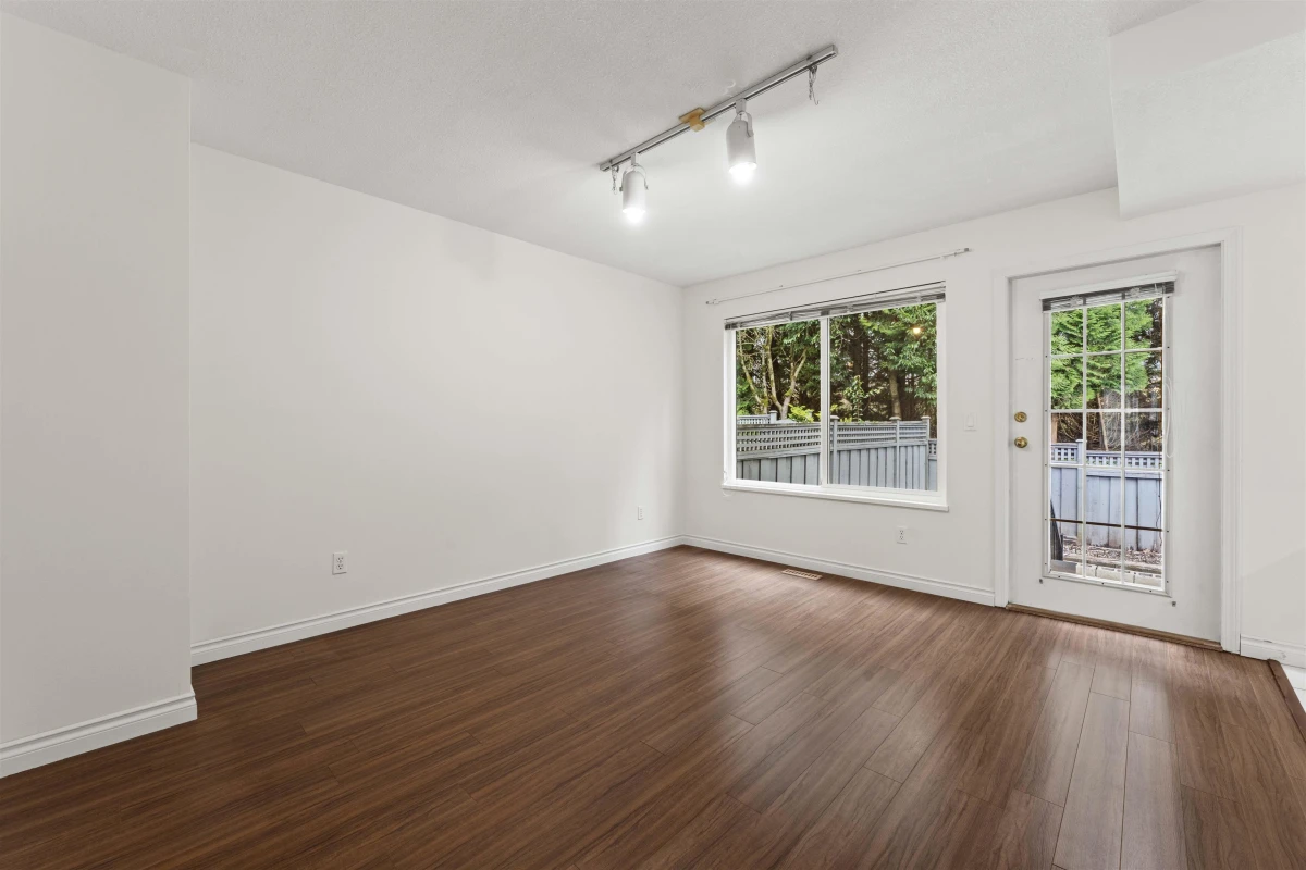 Dining Area Photo of 5 2600 Beaverbrook Crescent, Burnaby, BC