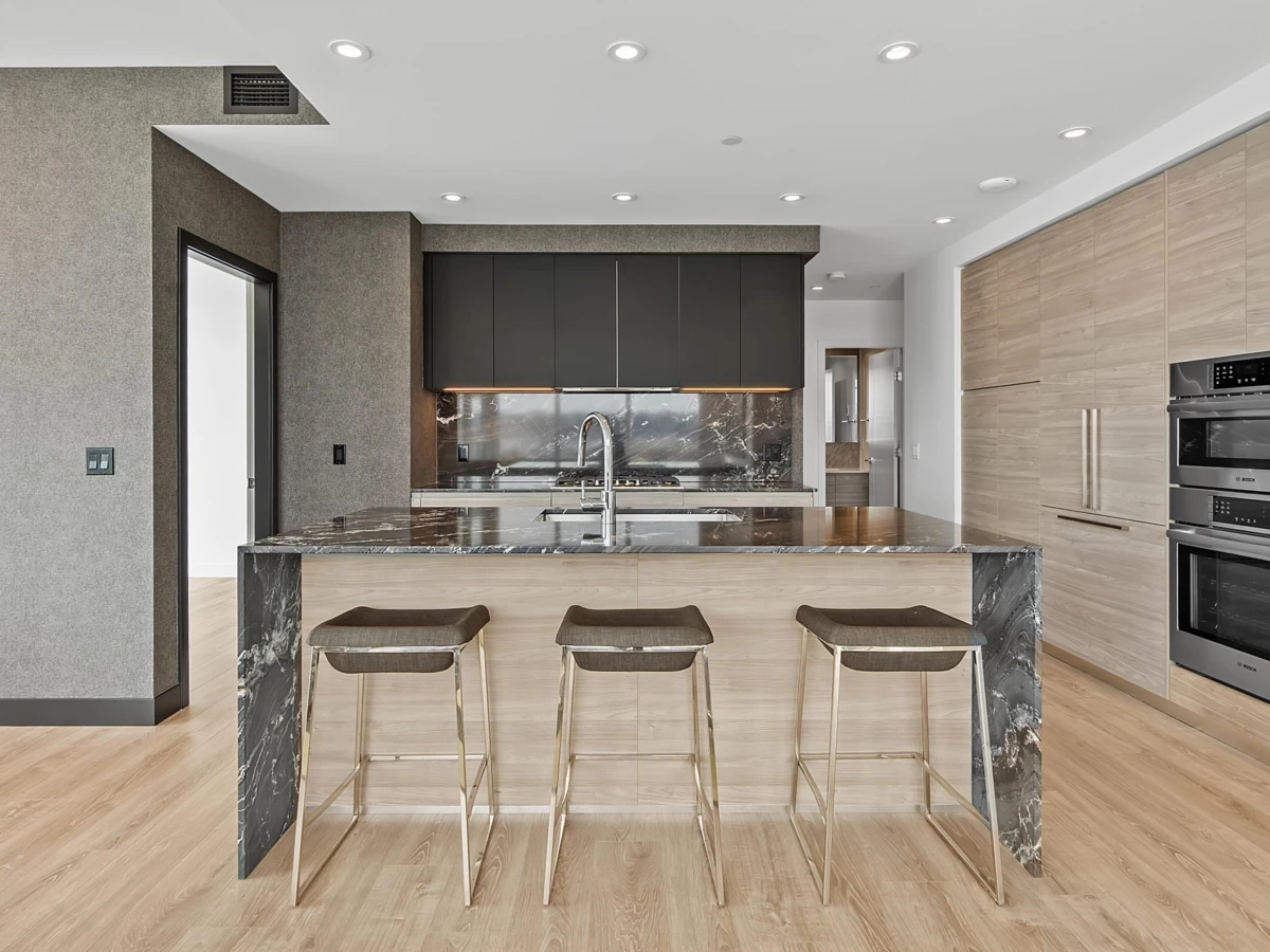 Dining Area Photo of 608 680 Quayside Drive, New Westminster, BC