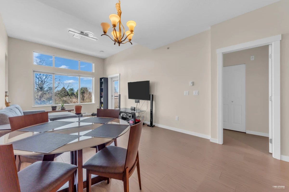 Dining Area Photo of 407 9199 Tomicki Avenue, Richmond, BC