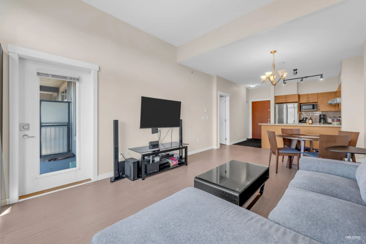 Family Room Photo of 407 9199 Tomicki Avenue, Richmond, BC