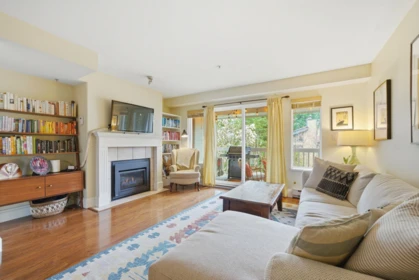 22 232 Tenth Street, New Westminster, BC, New Westminster — Townhouse for sale