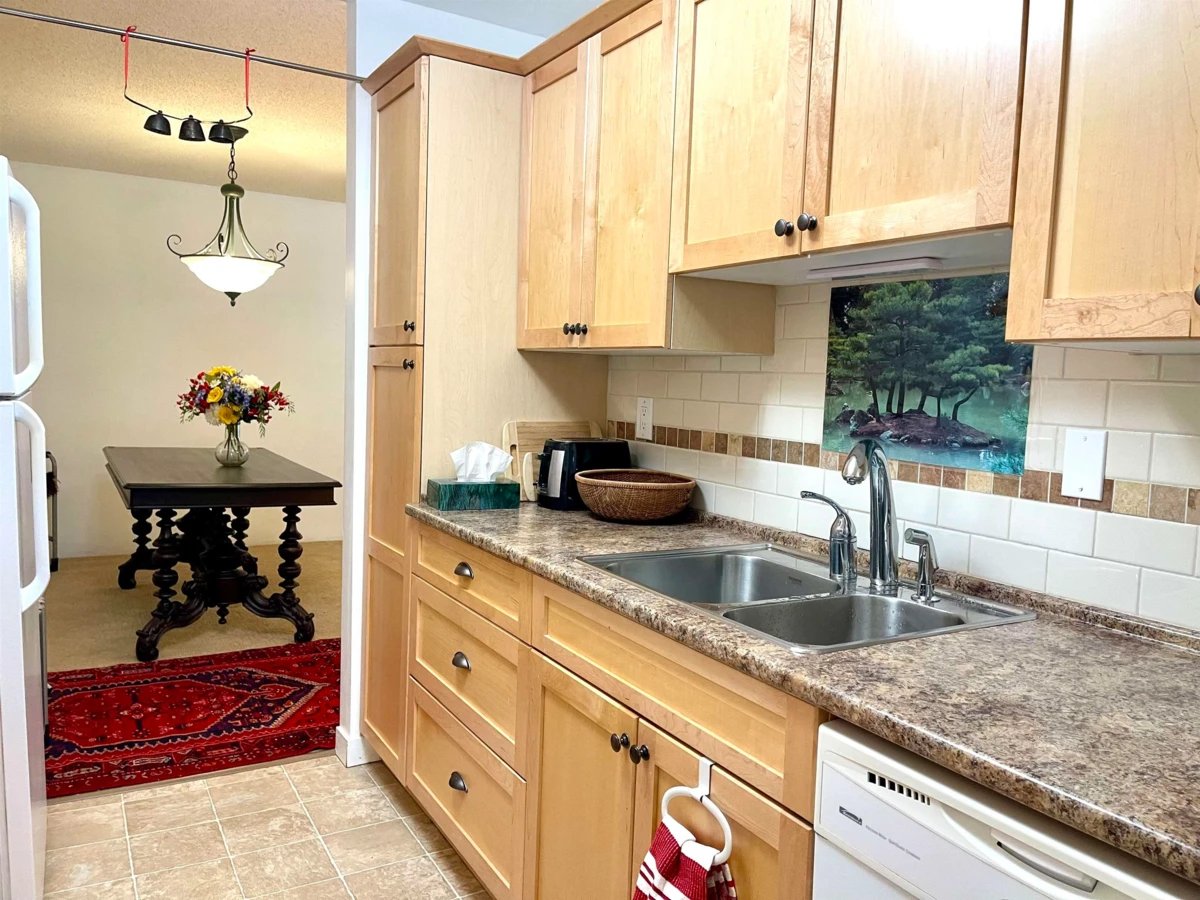 Dining Area Photo of 217 12890 17 Avenue, Surrey, BC