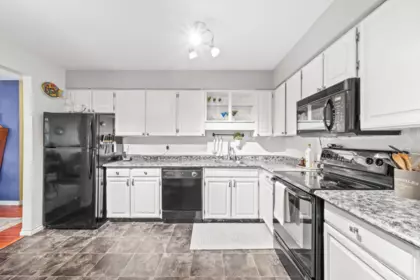 Walk-In Closet Photo of 309 9151 No. 5 Road, Richmond, BC