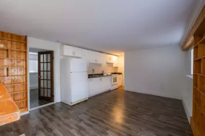 Mudroom Photo of 17396 62a Avenue, Surrey, BC
