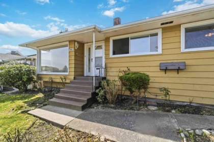 922 Surrey Street, New Westminster, BC, New Westminster — Single Family Residence for sale