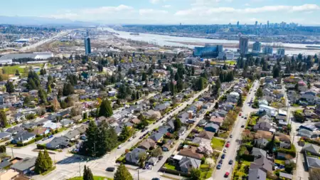 Street View Photo of 922 Surrey Street, New Westminster, BC
