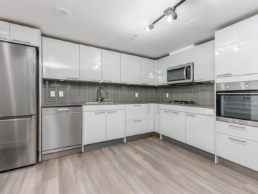 Kitchen Island Photo of 204 128 W Cordova Street, Vancouver, BC