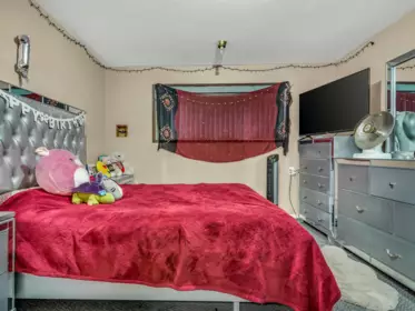 Basement Recreation Room Photo of 12665 88 Avenue, Surrey, BC