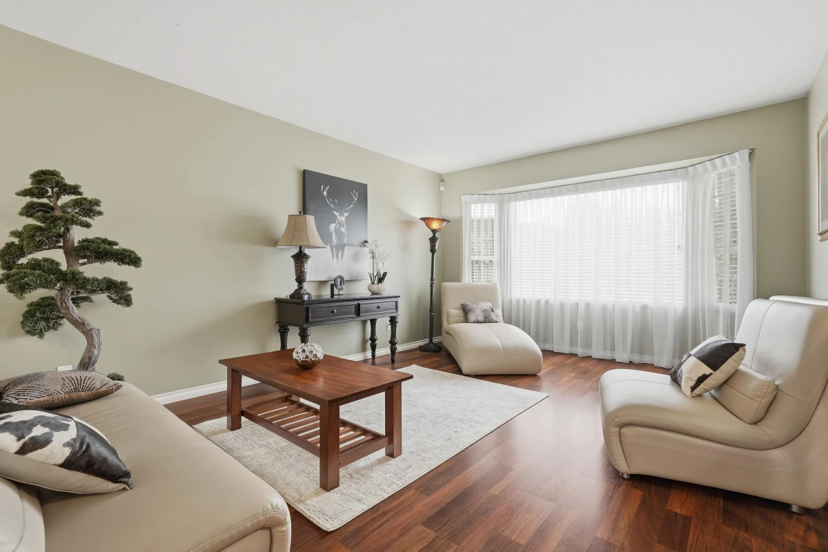 Dining Area Photo of 12316 Southpark Crescent, Surrey, BC