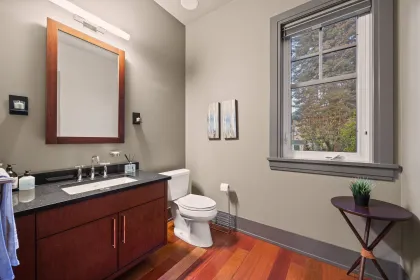 Powder Room Photo of 2737 Crescent Drive, Surrey, BC