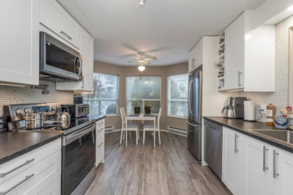 Kitchen Photo of 47 3380 Gladwin Road, Abbotsford, BC
