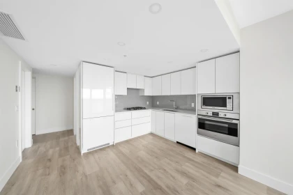 Kitchen Island Photo of 2502 10428 Whalley Boulevard, Surrey, BC