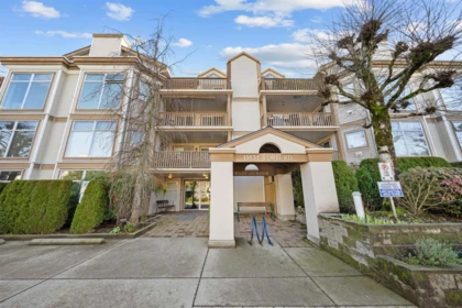 Staircase Photo of 307 19131 Ford Road, Pitt Meadows, BC