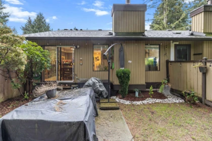 Backyard Photo of 17 2998 Mouat Drive, Abbotsford, BC