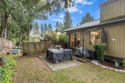 Front Yard Photo of 17 2998 Mouat Drive, Abbotsford, BC