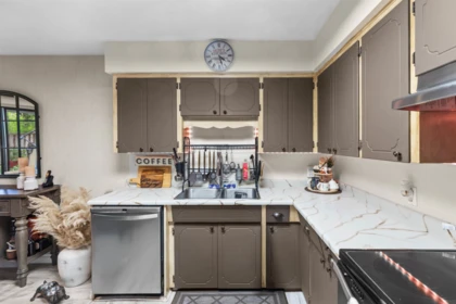 Pantry Photo of 17 2998 Mouat Drive, Abbotsford, BC