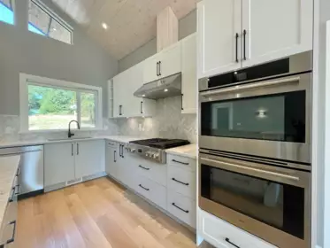 Breakfast Nook Photo of 915 Payne Road, Gibsons, BC