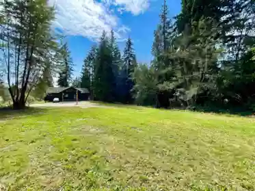 Outdoor Deck Photo of 915 Payne Road, Gibsons, BC