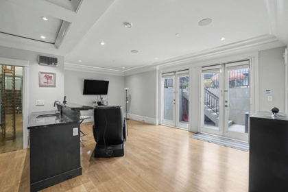 Office / Den Photo of 4433 Wallace Street, Vancouver, BC