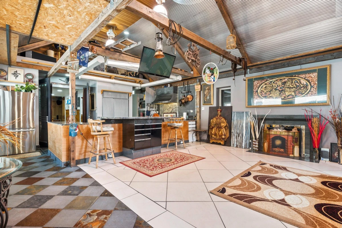Family Room Photo of 1867 Salisbury Avenue, Port Coquitlam, BC