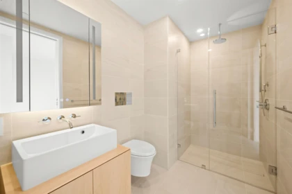 Primary Bathroom Photo of 1504 1568 Alberni Street, Vancouver, BC