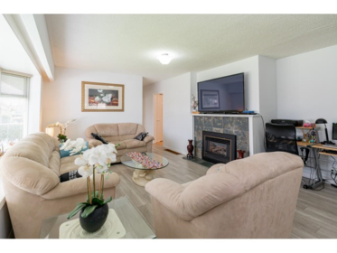 Kitchen Island Photo of 5233 Westminster Avenue, Delta, BC