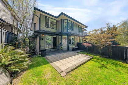 Backyard Photo of 127 2998 Robson Drive, Coquitlam, BC