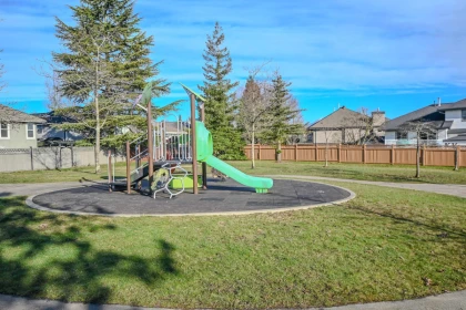 Community Amenities Photo (Clubhouse) of 2 915 Fort Fraser Rise, Port Coquitlam, BC