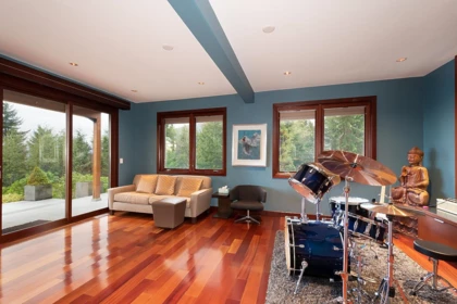 Breakfast Nook Photo of 431 Josephine Drive, Bowen Island, BC