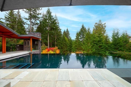 Front Yard Photo of 431 Josephine Drive, Bowen Island, BC
