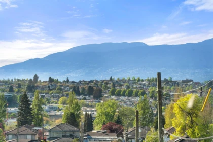 Hot Tub / Spa Photo of 2 3583 Haida Drive, Vancouver, BC