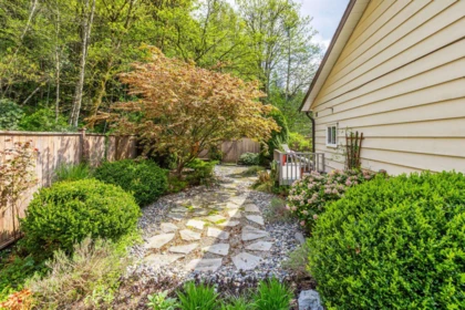 Hot Tub / Spa Photo of 1884 Bluff Way, Coquitlam, BC