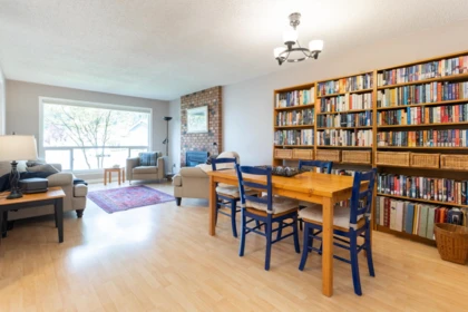 Kitchen Island Photo of 1884 Bluff Way, Coquitlam, BC