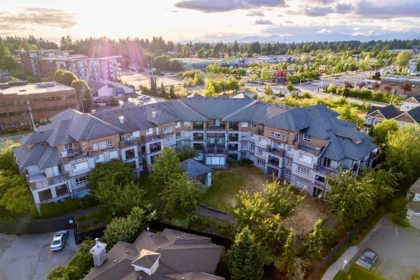 Hallway Photo of 315 6960 120 Street, Surrey, BC