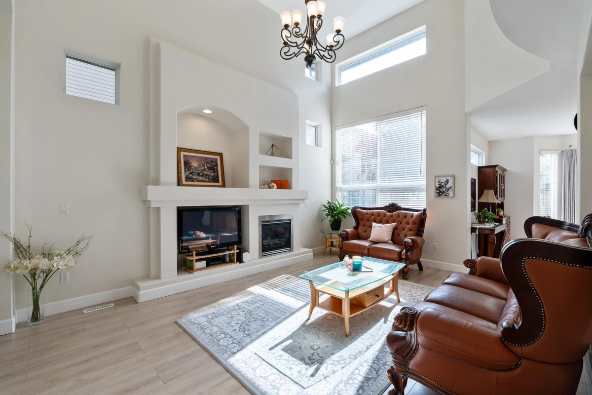 Living Room Photo of 6935 198a Street, Langley, BC