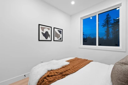 Basement Recreation Room Photo of 101 16594 22 Avenue, Surrey, BC