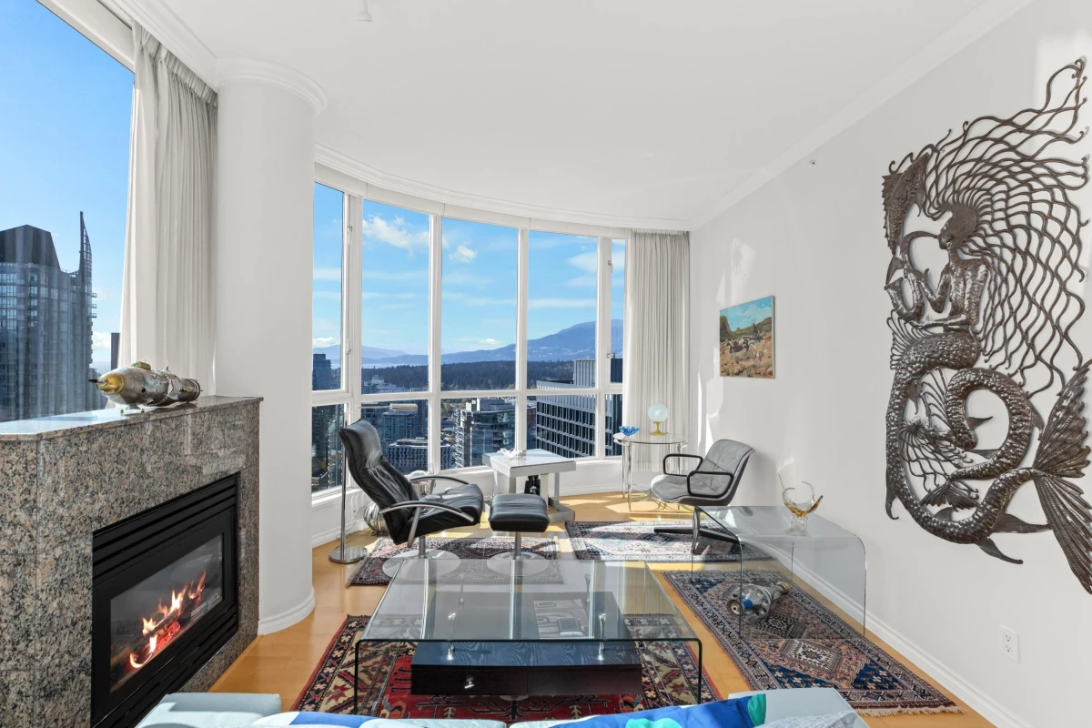 Dining Area Photo of 3705 1111 W Pender Street, Vancouver, BC