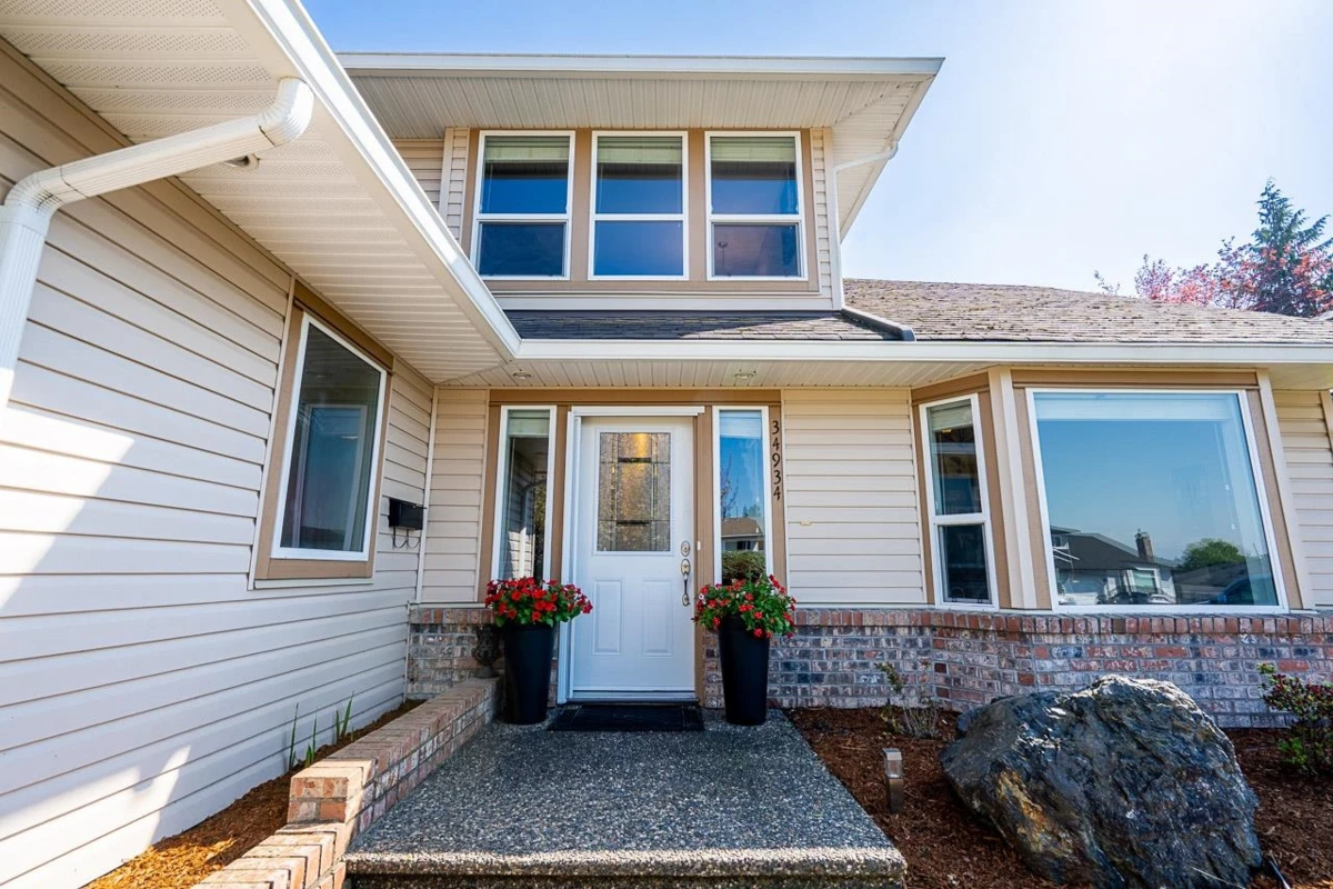 Exterior Rear Photo of 34934 Oakhill Drive, Abbotsford, BC
