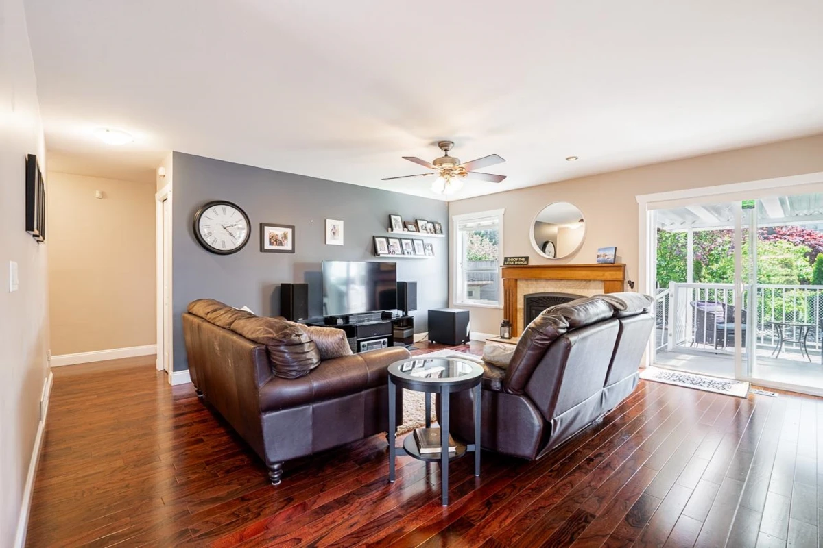 Family Room Photo of 34934 Oakhill Drive, Abbotsford, BC
