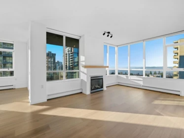 801 120 W 16 Street, North Vancouver, BC, North Vancouver — Apartment/Condo for sale